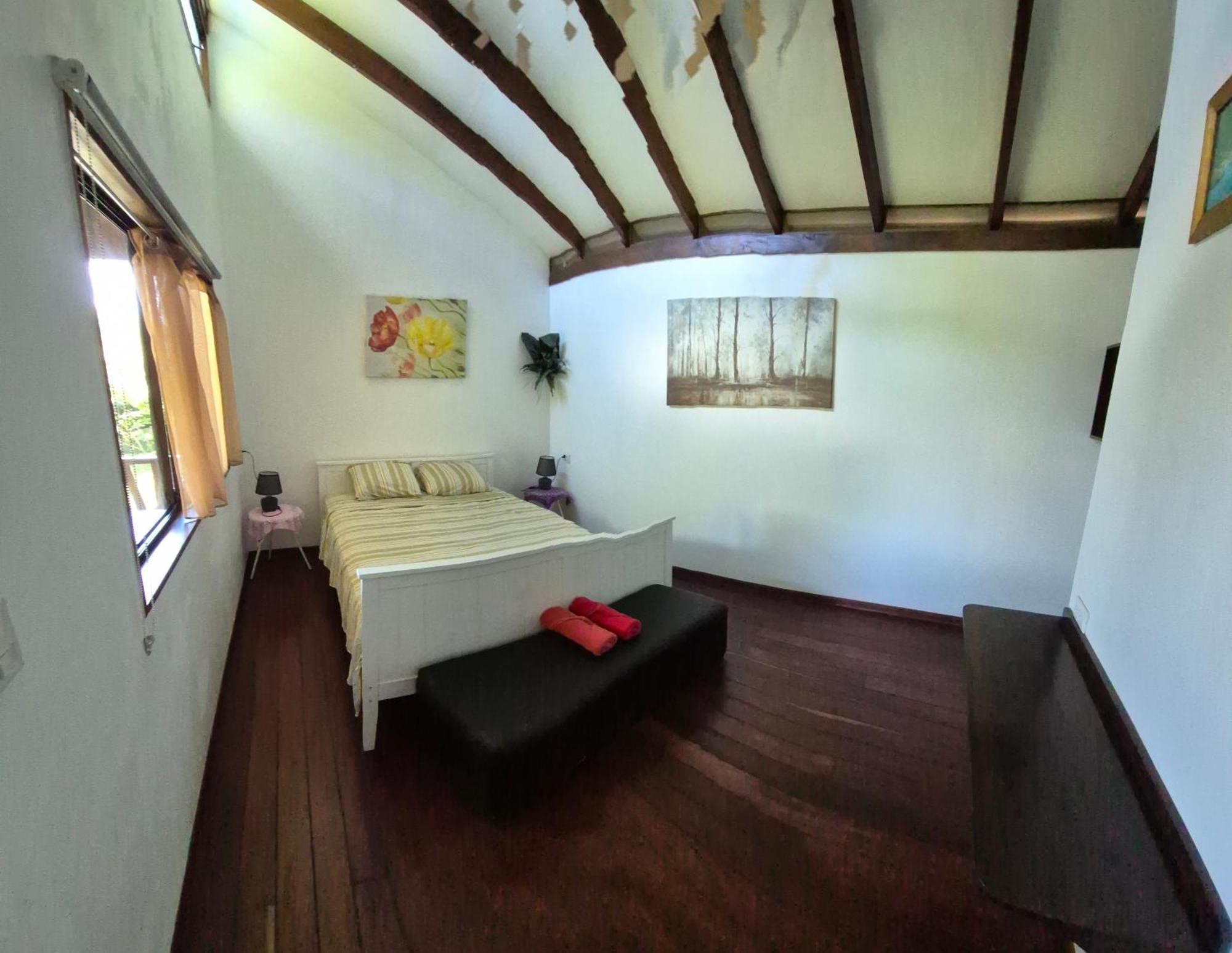 Centro Ananda Bed & Breakfast Guapiles Luaran gambar