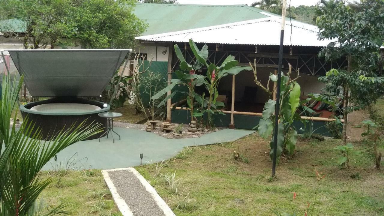 Centro Ananda Bed & Breakfast Guapiles Luaran gambar
