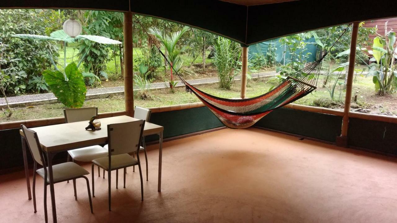 Centro Ananda Bed & Breakfast Guapiles Luaran gambar